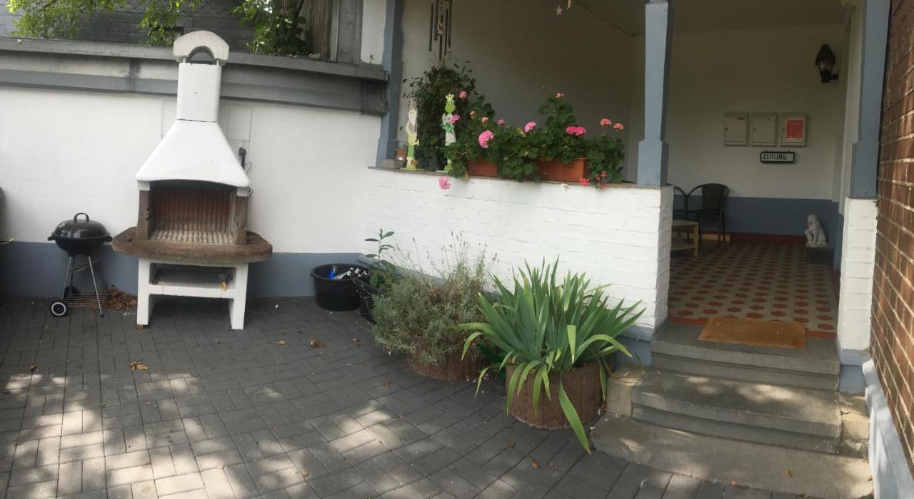 A Pousada Dormitorium Kaarst Wohnraum Auf Zeit Exterior foto