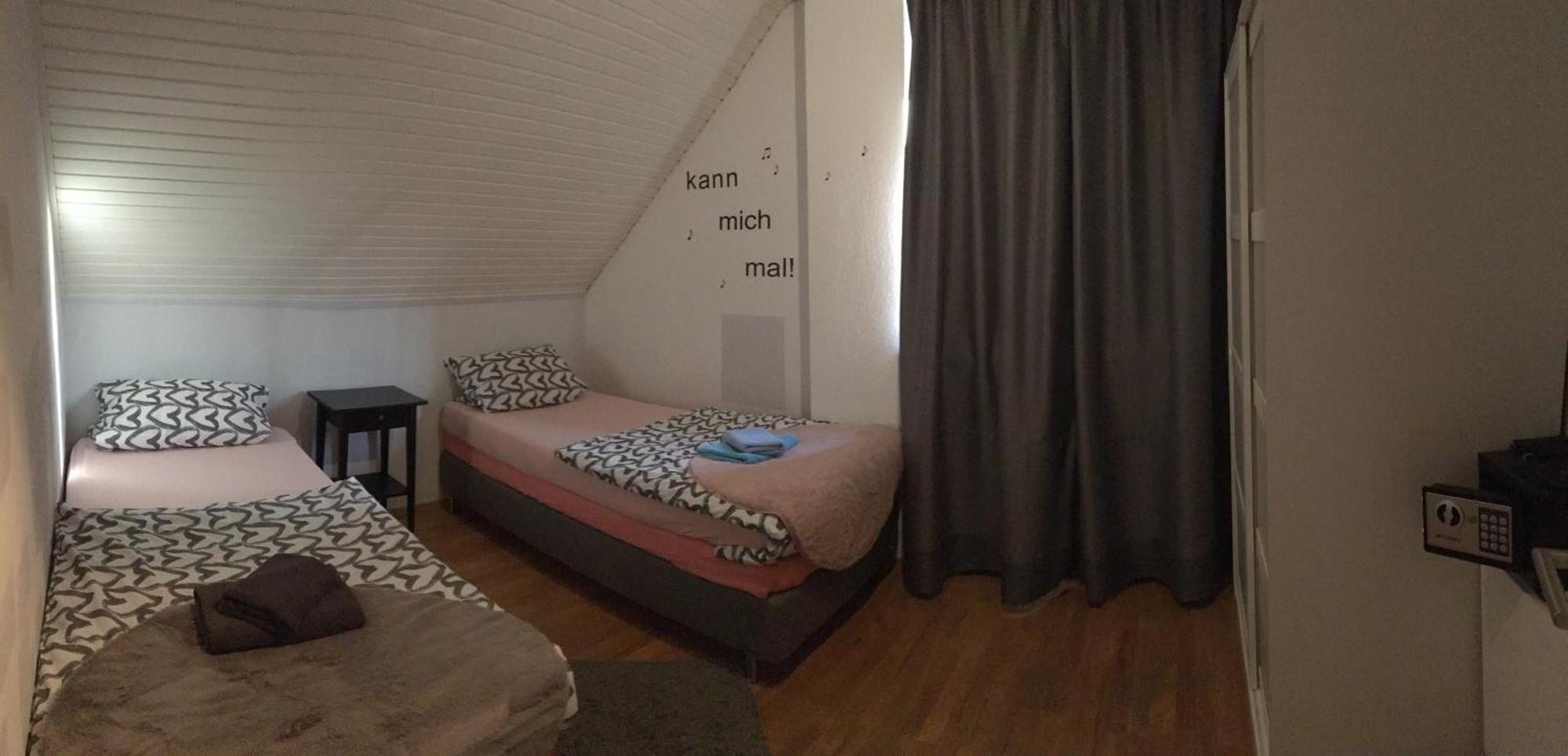 A Pousada Dormitorium Kaarst Wohnraum Auf Zeit Exterior foto
